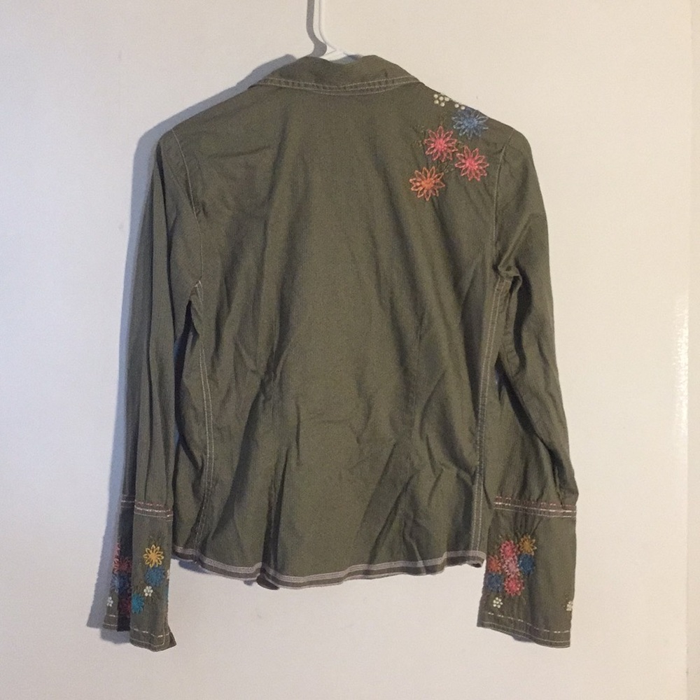 Button down shirt - Picture 4 of 4